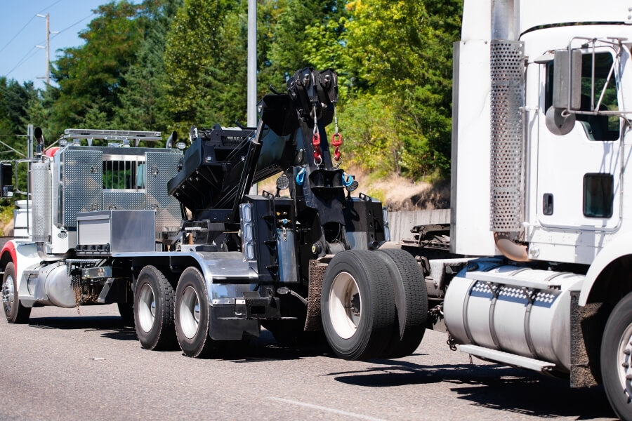 Affordable 24/7 Towing Service available Severance, CO
